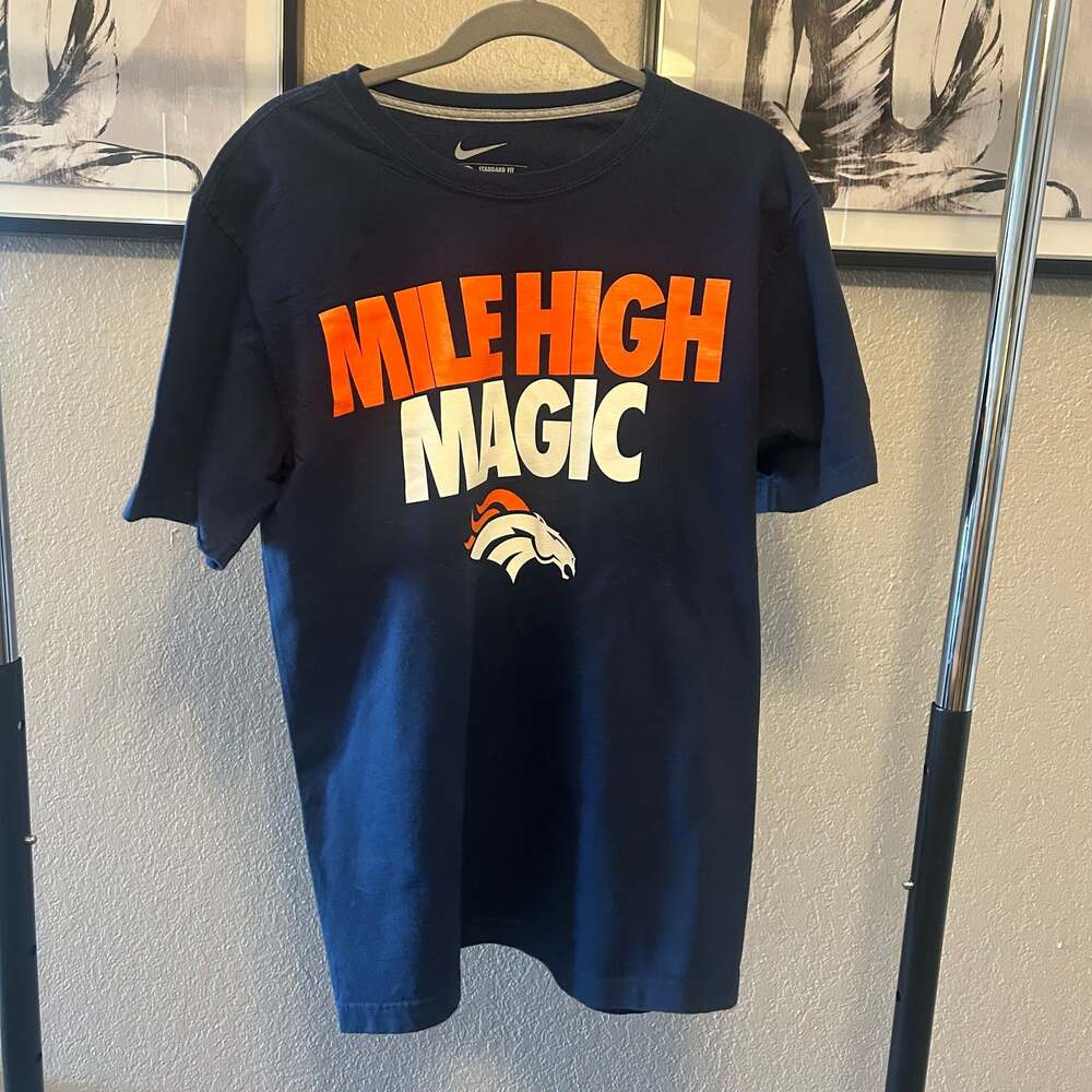 Nike Denver Broncos Mile High Magic T-Shirt Size Large H7